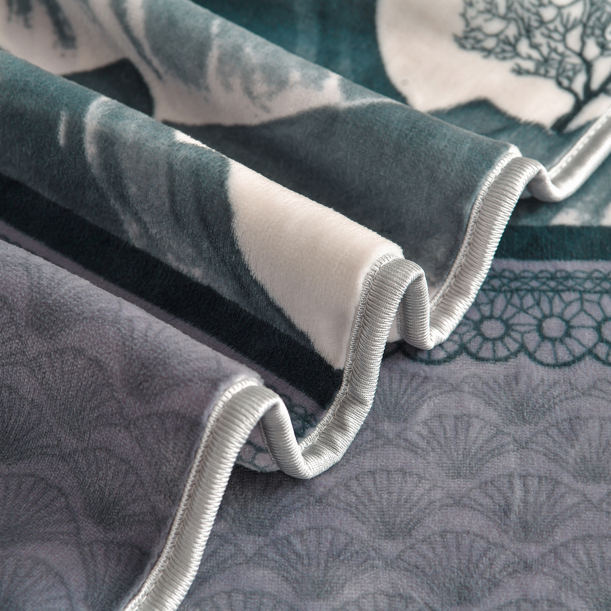 91家纺网 家纺一手货源 找家纺 董成龙家纺 2026新款高克重9-10斤加厚印花超柔牛奶绒爆款法莱绒金貂绒床裙四件套控价 金玉满堂