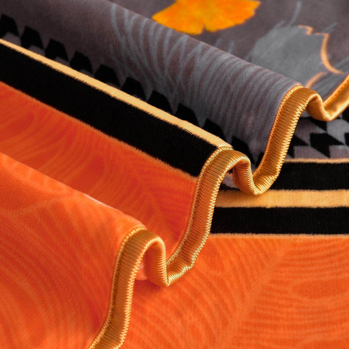 91家纺网 家纺一手货源 找家纺 董成龙家纺 2026新款高克重9-10斤加厚印花超柔牛奶绒爆款法莱绒金貂绒床裙四件套控价 摇钱树