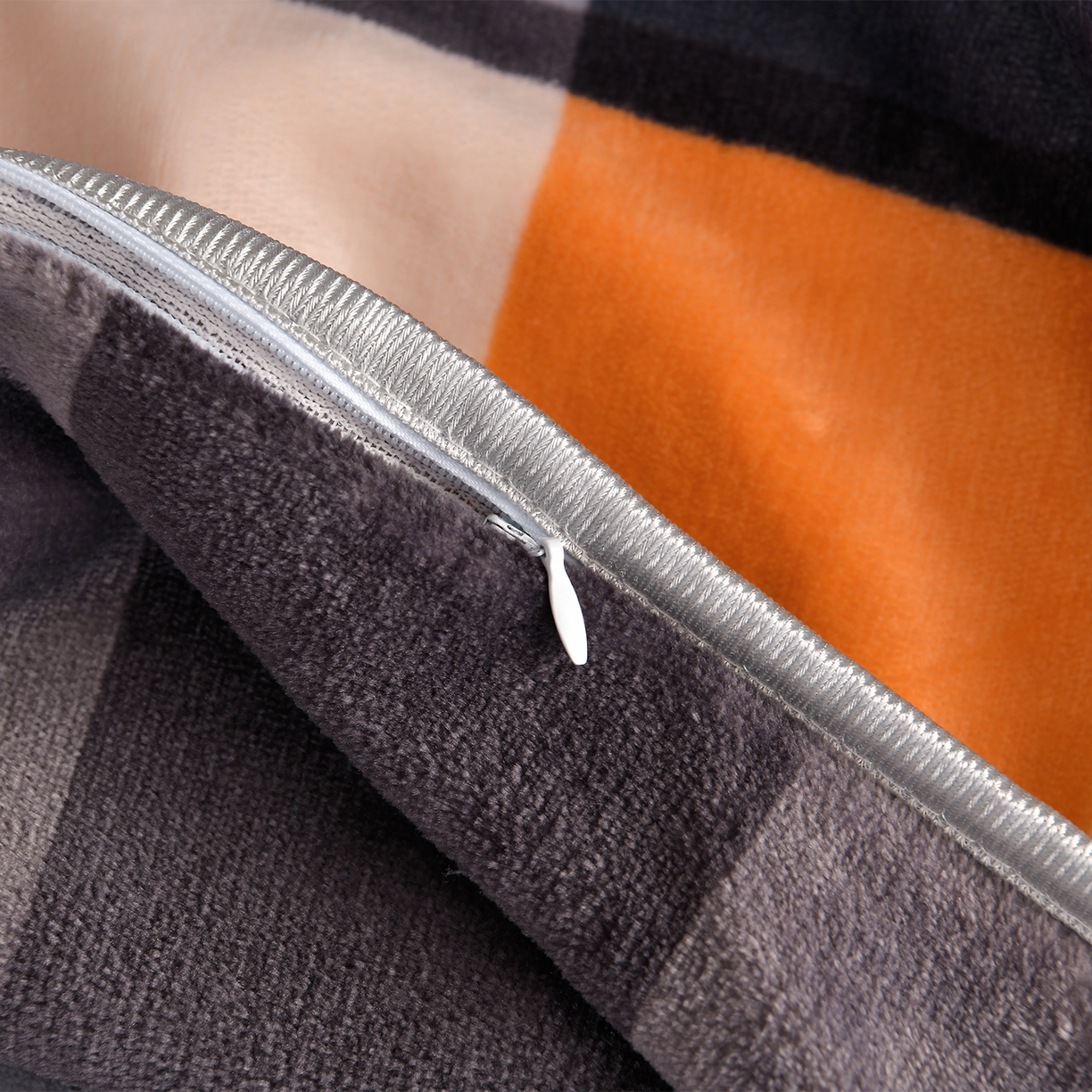 91家纺网 家纺一手货源 找家纺 董成龙家纺 2026新款高克重9-10斤加厚印花超柔牛奶绒爆款法莱绒金貂绒床裙四件套控价 格调