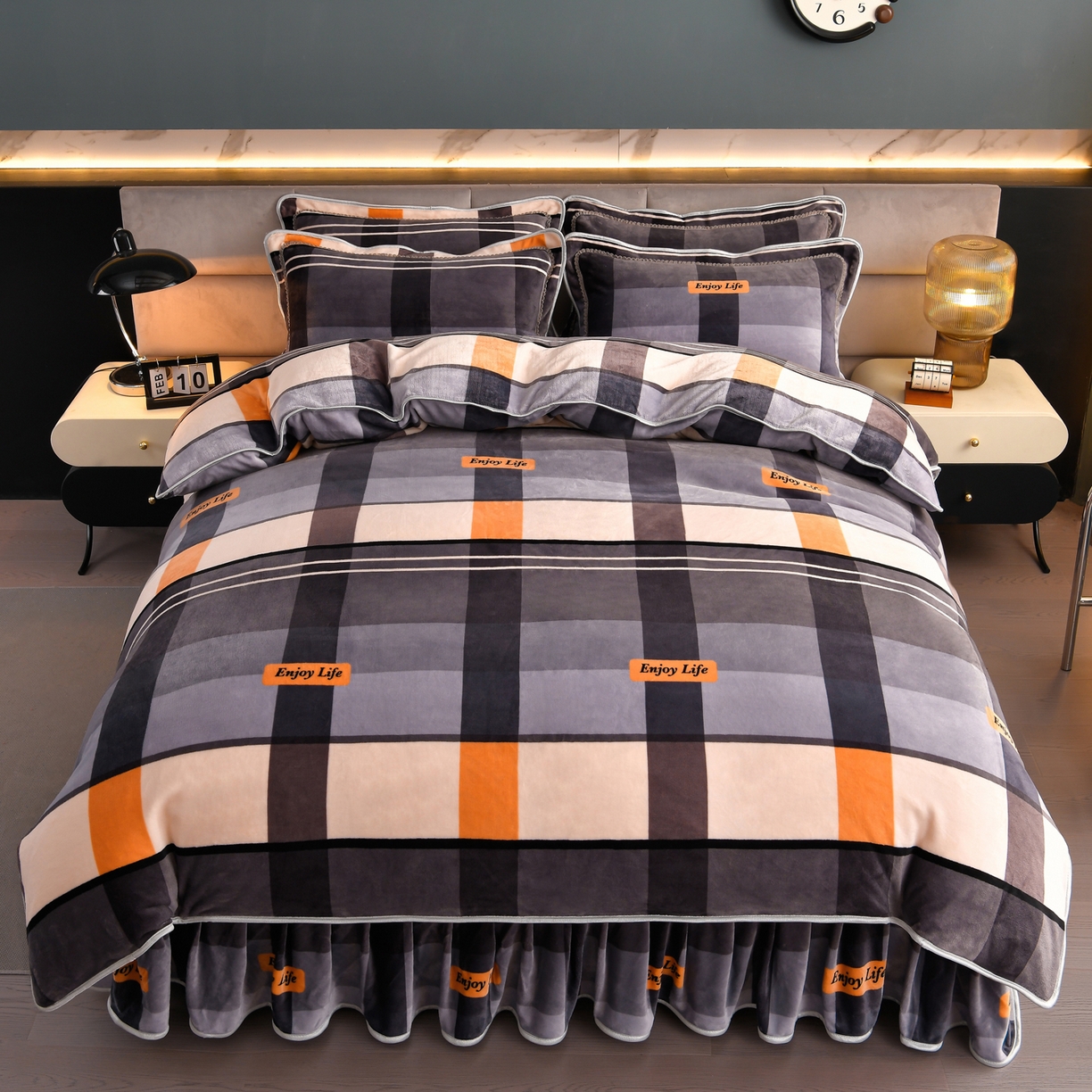 91家纺网 家纺一手货源 找家纺 董成龙家纺 2026新款高克重9-10斤加厚印花超柔牛奶绒爆款法莱绒金貂绒床裙四件套控价 格调