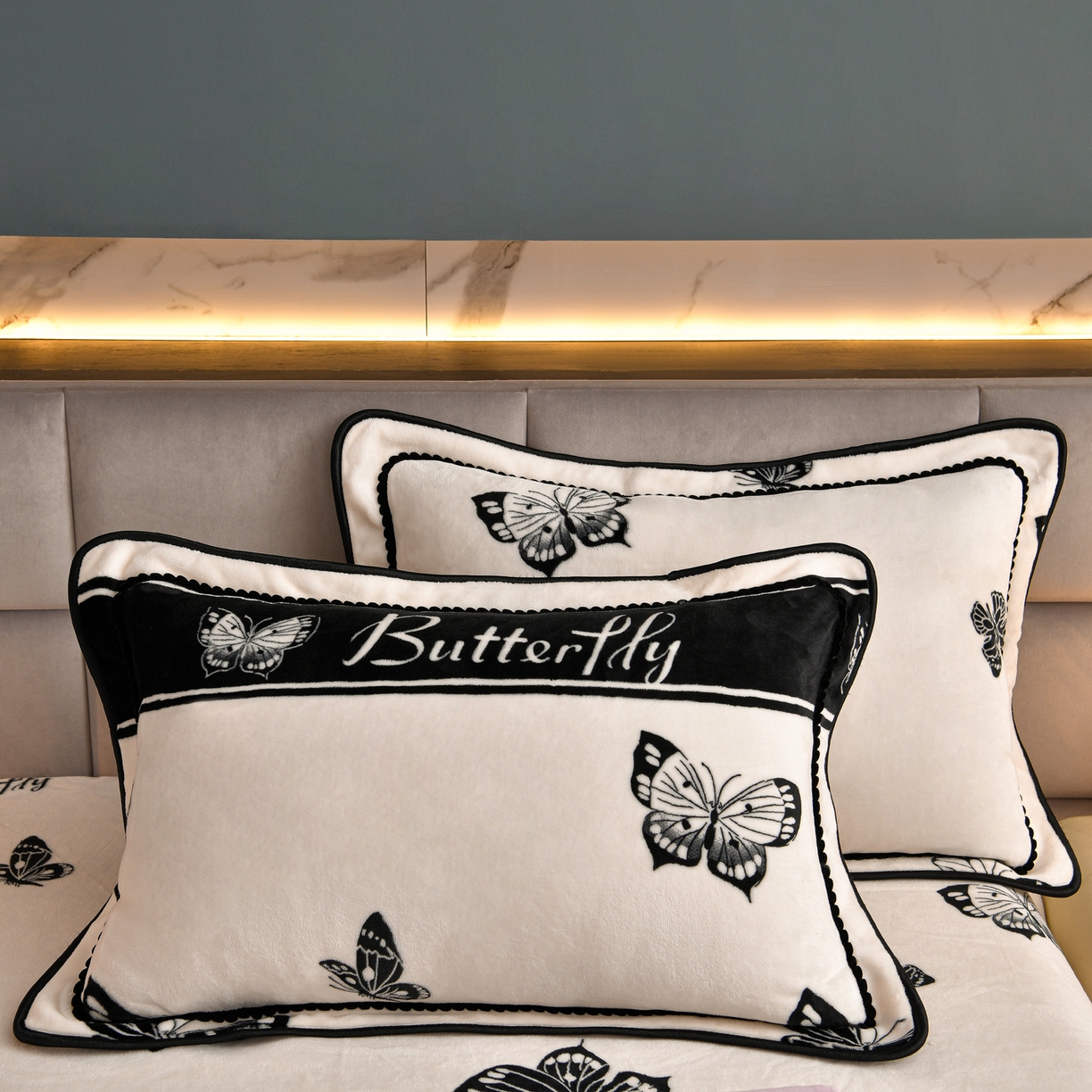 91家纺网 家纺一手货源 找家纺 董成龙家纺 2026新款高克重9-10斤加厚印花超柔牛奶绒爆款法莱绒金貂绒床裙四件套控价 蝶梦