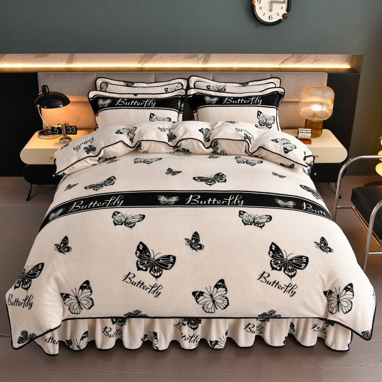 91家纺网 家纺一手货源 找家纺 董成龙家纺 2026新款高克重9-10斤加厚印花超柔牛奶绒爆款法莱绒金貂绒床裙四件套控价 蝶梦