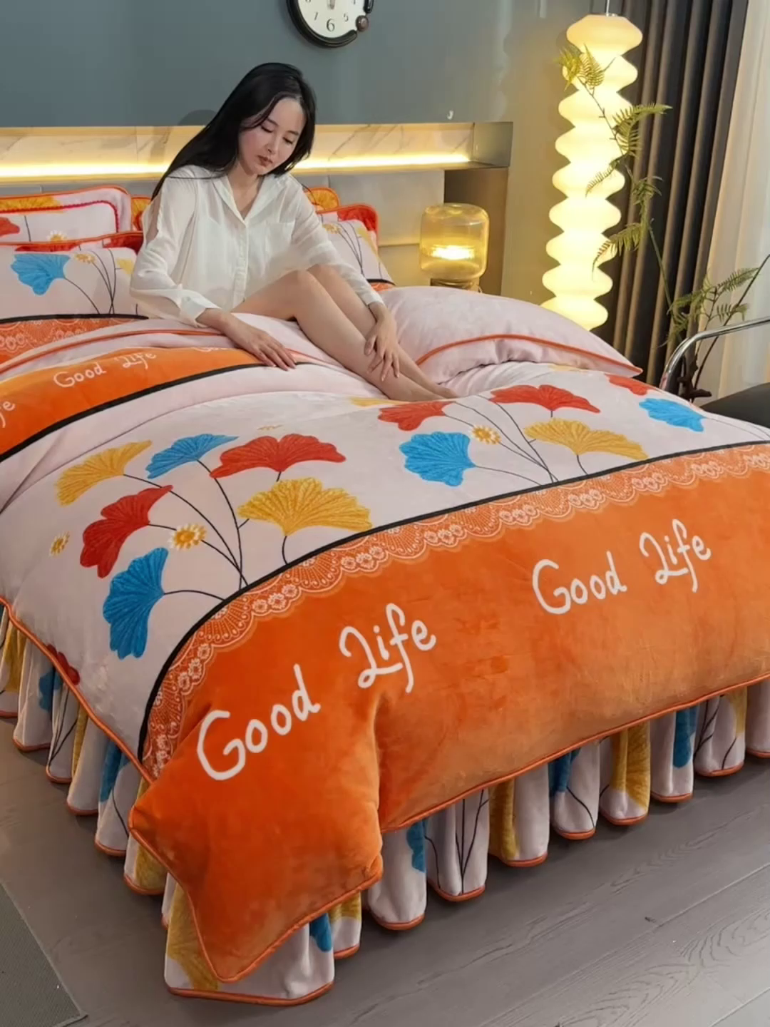 91家纺网 家纺一手货源 找家纺 董成龙家纺 2026新款高克重9-10斤加厚印花超柔牛奶绒爆款法莱绒金貂绒床裙四件套控价 银杏花开