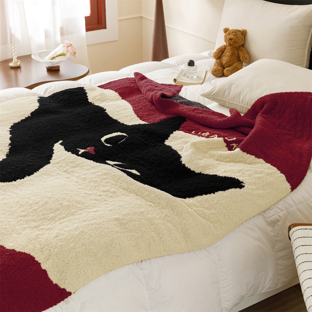 91家纺网 家纺一手货源 找家纺 瑞米家居 2026新款多功能半边绒盖毯毛毯毯子 慵懒猫-红