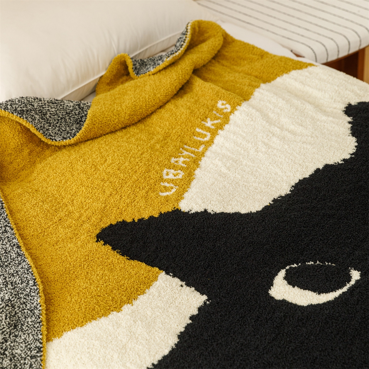 91家纺网 家纺一手货源 找家纺 瑞米家居 2026新款多功能半边绒盖毯毛毯毯子 慵懒喵-黄