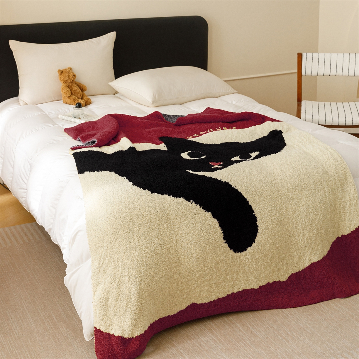 91家纺网 家纺一手货源 找家纺 瑞米家居 2026新款多功能半边绒盖毯毛毯毯子 慵懒猫-红