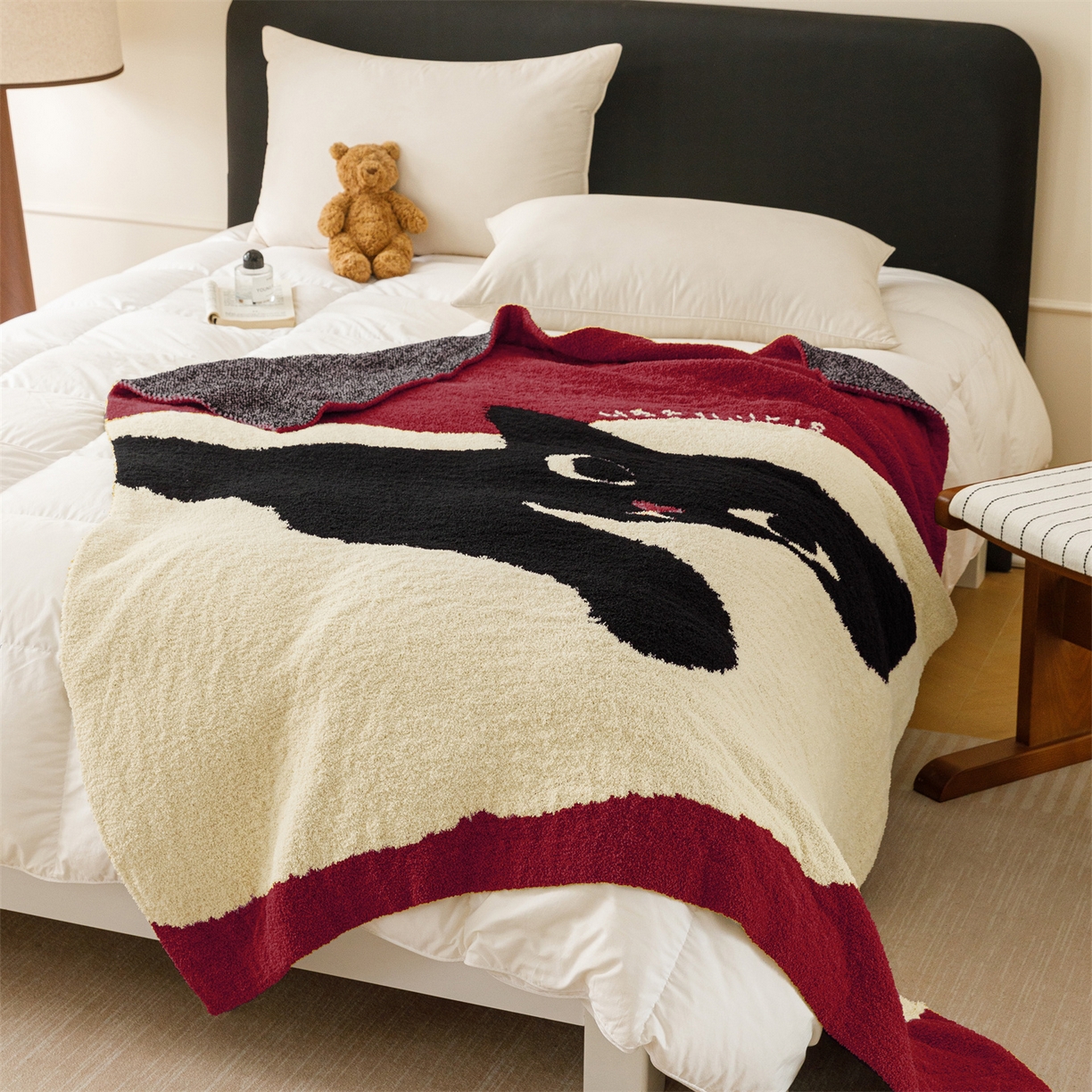 91家纺网 家纺一手货源 找家纺 瑞米家居 2026新款多功能半边绒盖毯毛毯毯子 慵懒猫-红