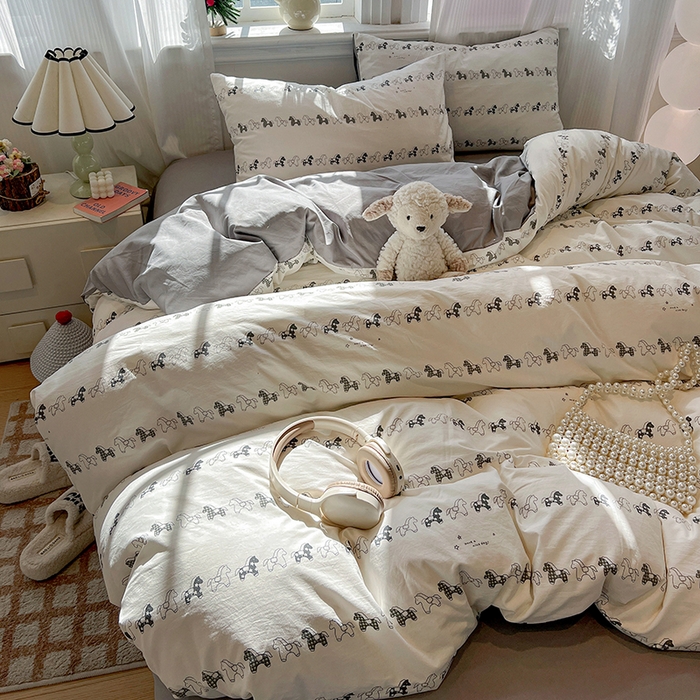 91家纺网 家纺一手货源 找家纺 梦纤绒 2026新款古法水洗仿棉云感纱四件套 小木马