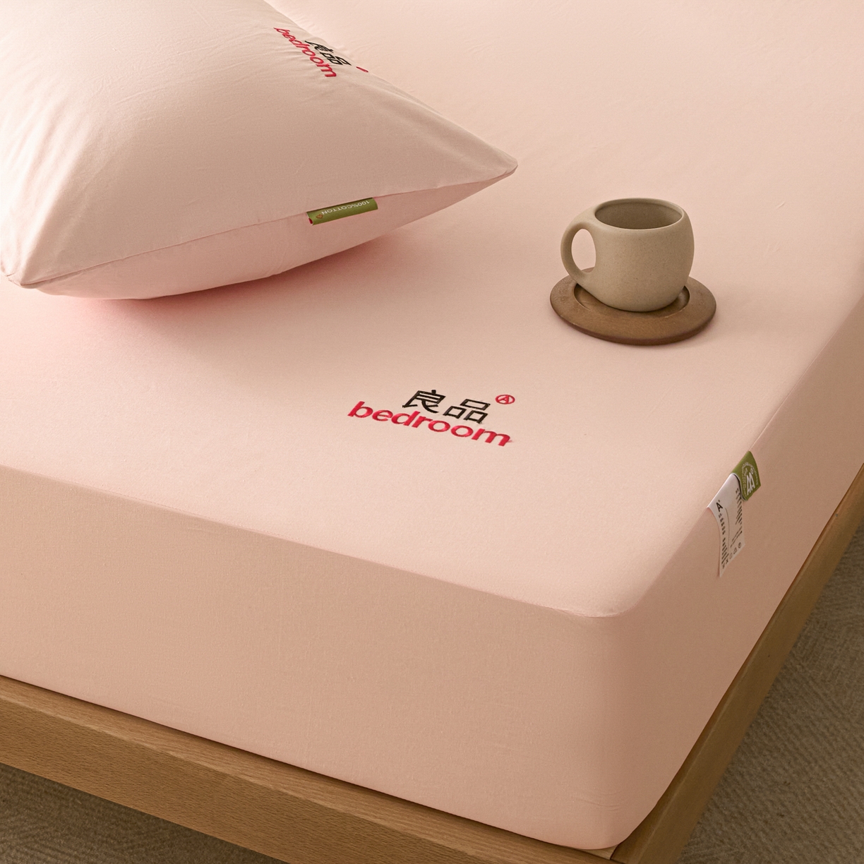 91家纺网 家纺一手货源 找家纺 （总）芬晴家纺 2026新款纯棉密条+纯色单层床笠