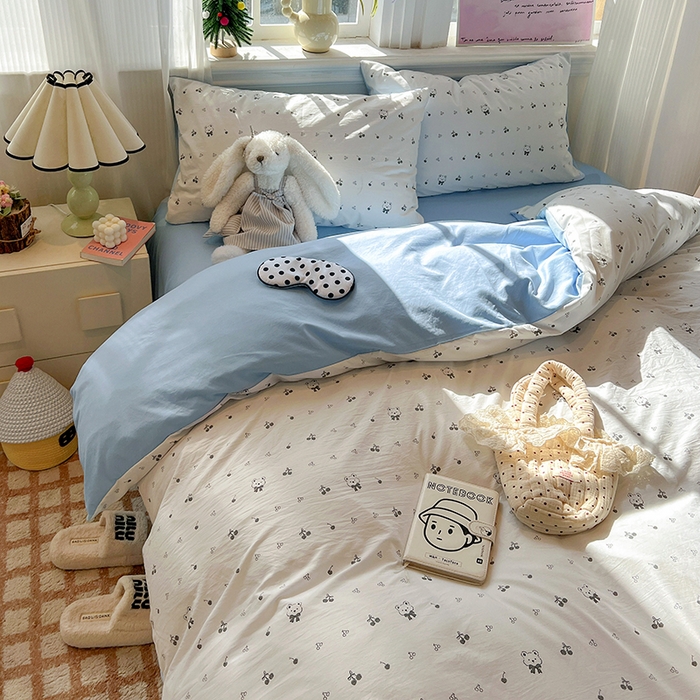 91家纺网 家纺一手货源 找家纺 梦纤绒 2026新款古法水洗仿棉云感纱四件套 樱桃熊