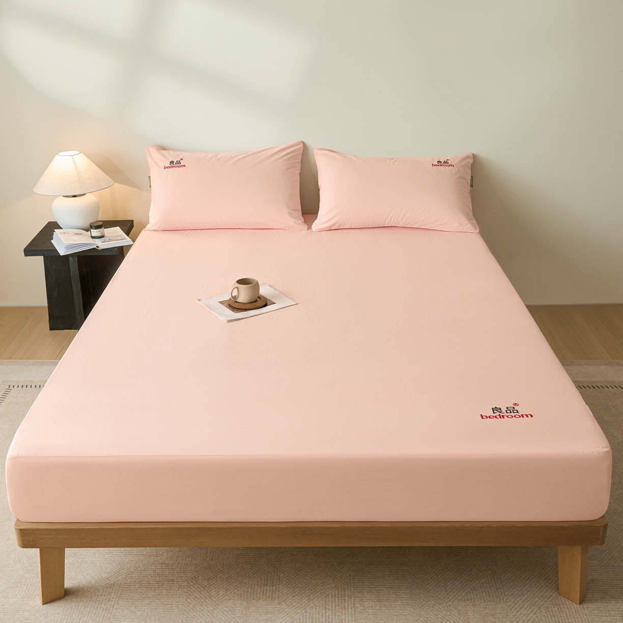 91家纺网 家纺一手货源 找家纺 芬晴家纺 2026新款纯棉密条+纯色单层床笠 纯色-嫩粉