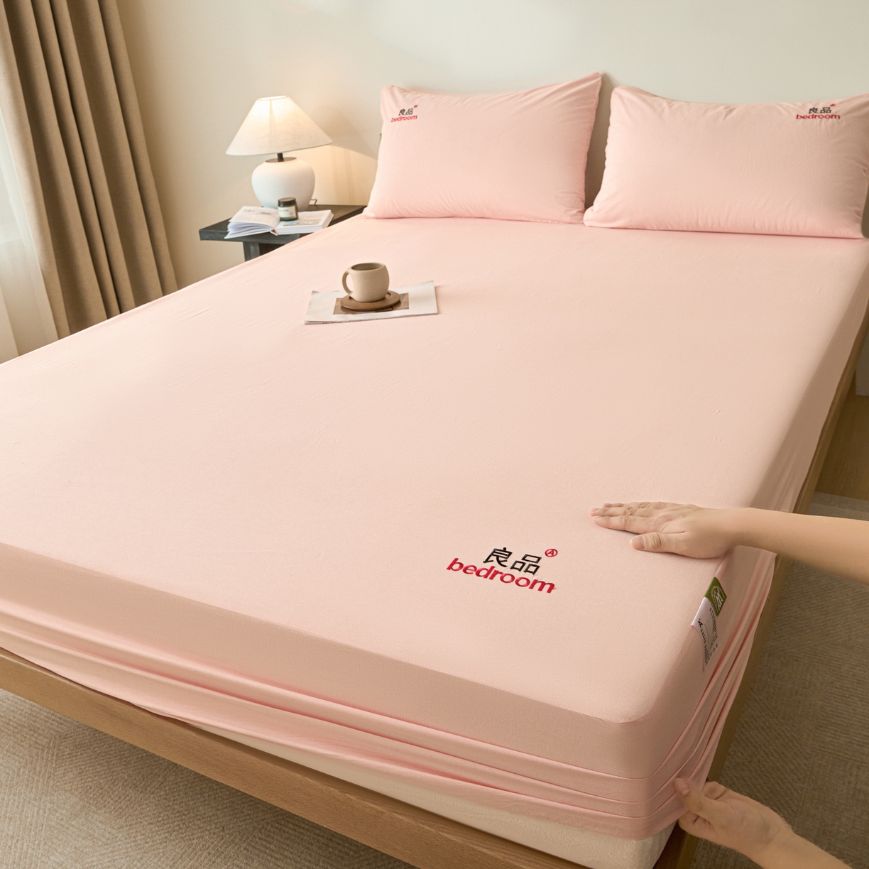 91家纺网 家纺一手货源 找家纺 芬晴家纺 2026新款纯棉密条+纯色单层床笠 纯色-嫩粉