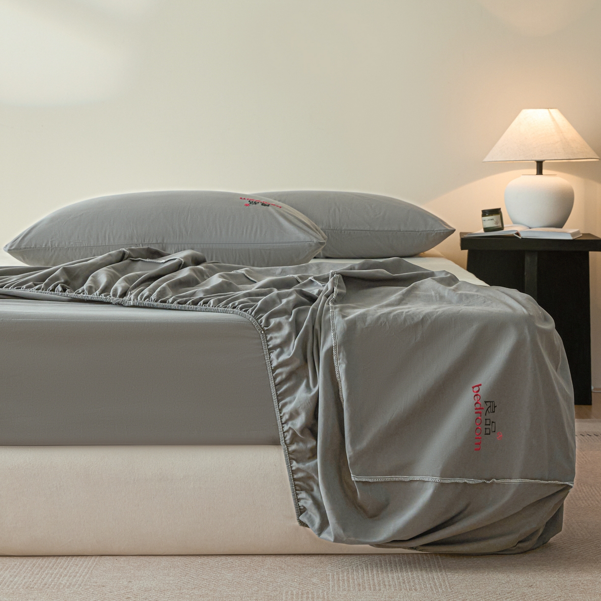 91家纺网 家纺一手货源 找家纺 芬晴家纺 2026新款纯棉密条+纯色单层床笠 纯色-岩灰