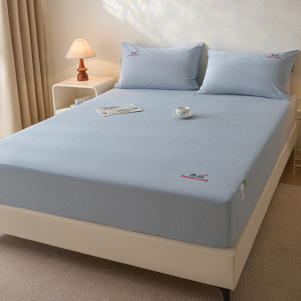 91家纺网 家纺一手货源 找家纺 芬晴家纺 2026新款纯棉密条+纯色单层床笠 条纹-牛仔蓝