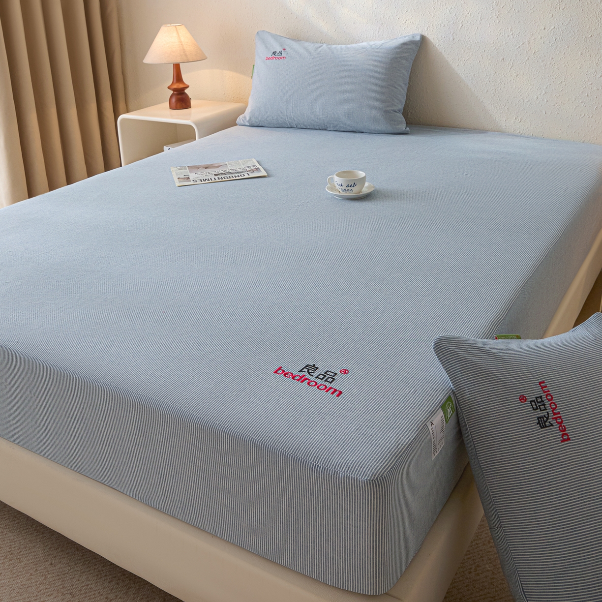 91家纺网 家纺一手货源 找家纺 芬晴家纺 2026新款纯棉密条+纯色单层床笠 条纹-牛仔蓝