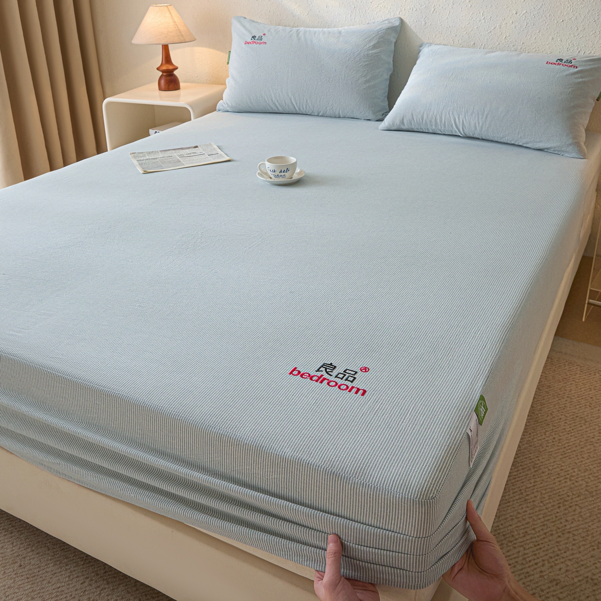 91家纺网 家纺一手货源 找家纺 芬晴家纺 2026新款纯棉密条+纯色单层床笠 条纹-雾霾蓝