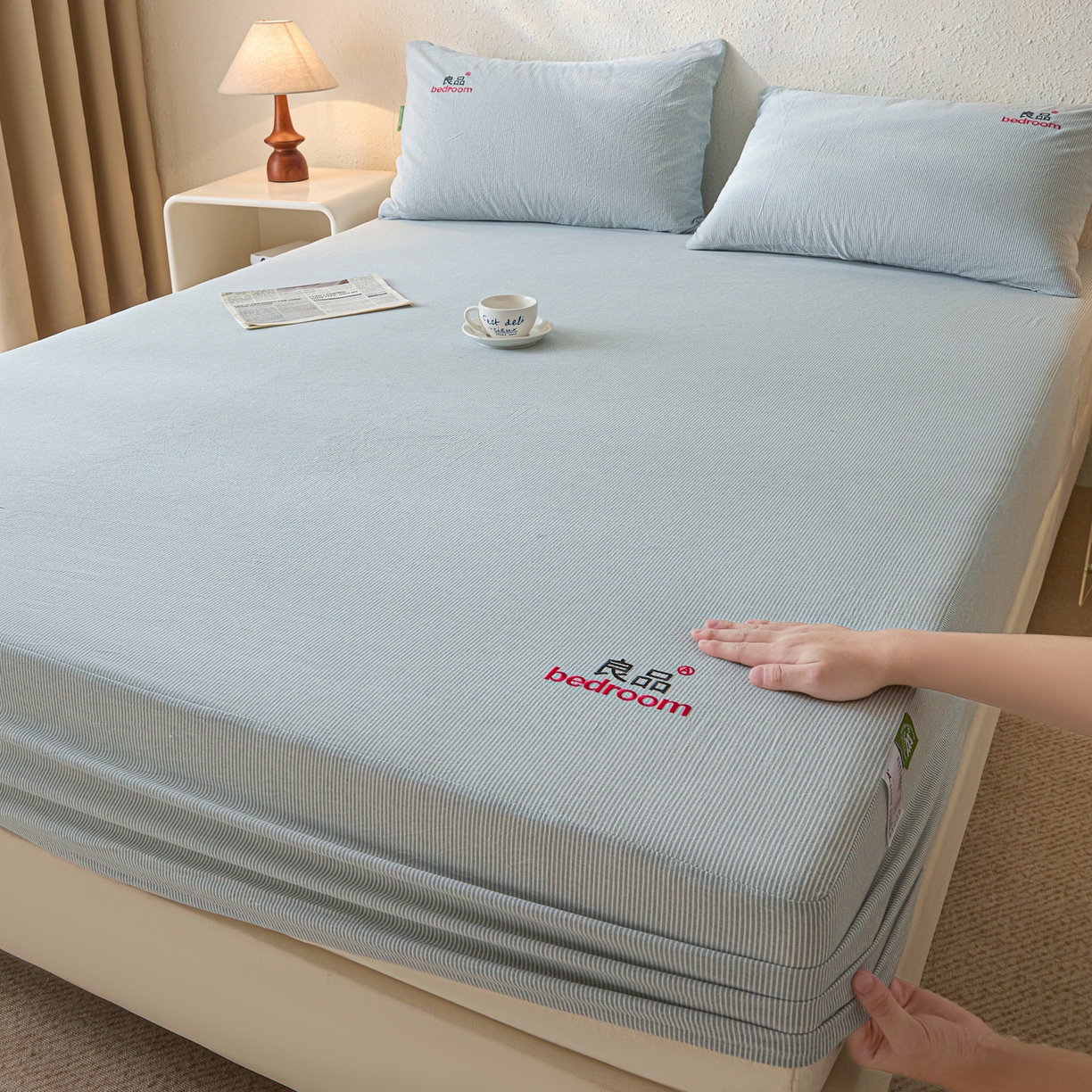 91家纺网 家纺一手货源 找家纺 芬晴家纺 2026新款纯棉密条+纯色单层床笠 条纹-雾霾蓝