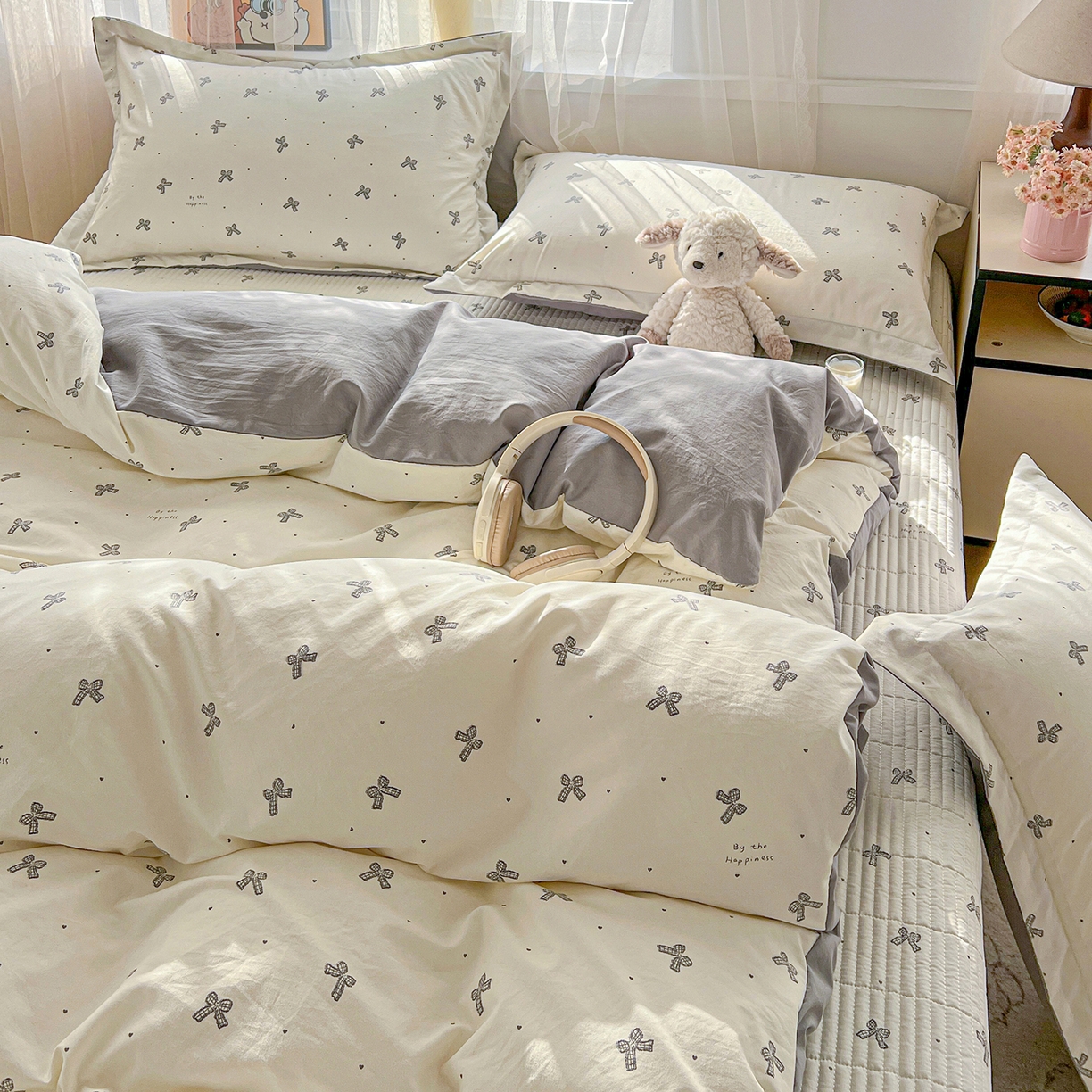 91家纺网 家纺一手货源 找家纺 梦纤绒 2026新款亲肤舒适仿棉印花床盖四件套 梦幻灰