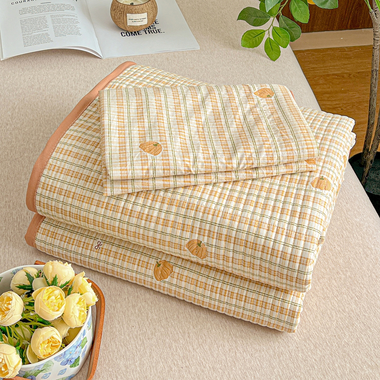 91家纺网 家纺一手货源 找家纺 梦纤绒 2026新款亲肤舒适仿棉印花床盖四件套 南瓜季