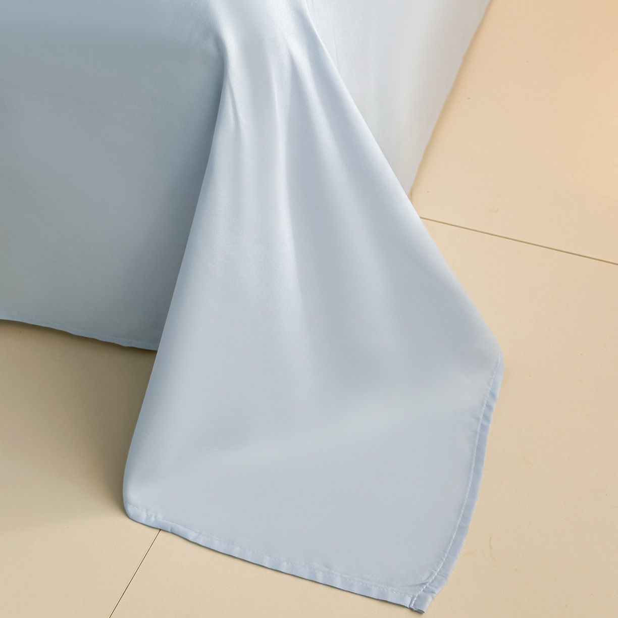 91家纺网 家纺一手货源 找家纺 楠沐家纺 2026新款无印风单被套芦荟棉学生印花被套 晴空蓝格