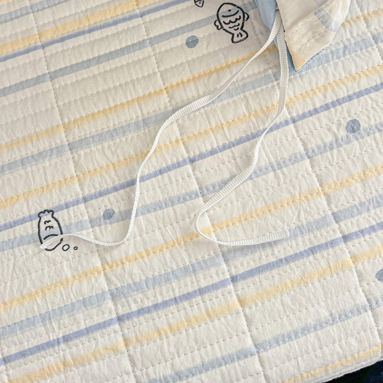 91家纺网 家纺一手货源 找家纺 梦纤绒 2026新款亲肤舒适仿棉印花床盖四件套 鱼多多