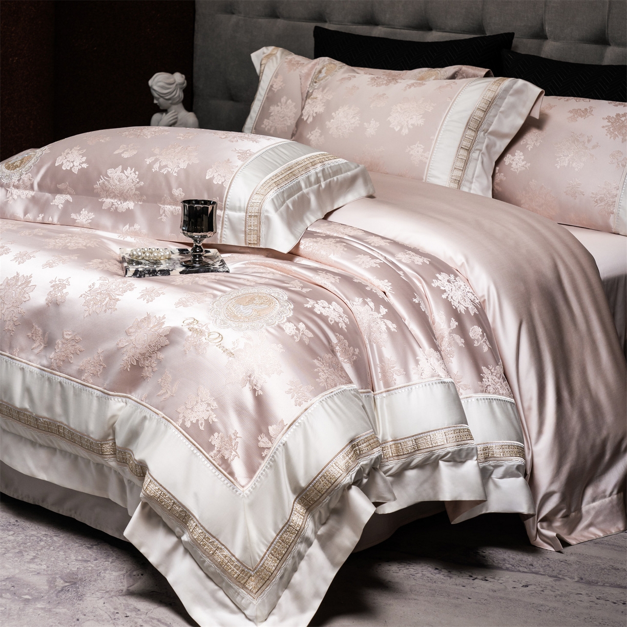 91家纺网 家纺一手货源 找家纺 （总）鼎飞家纺 2026新款3D立体浮雕高精密长绒棉四件套--索菲尔系列