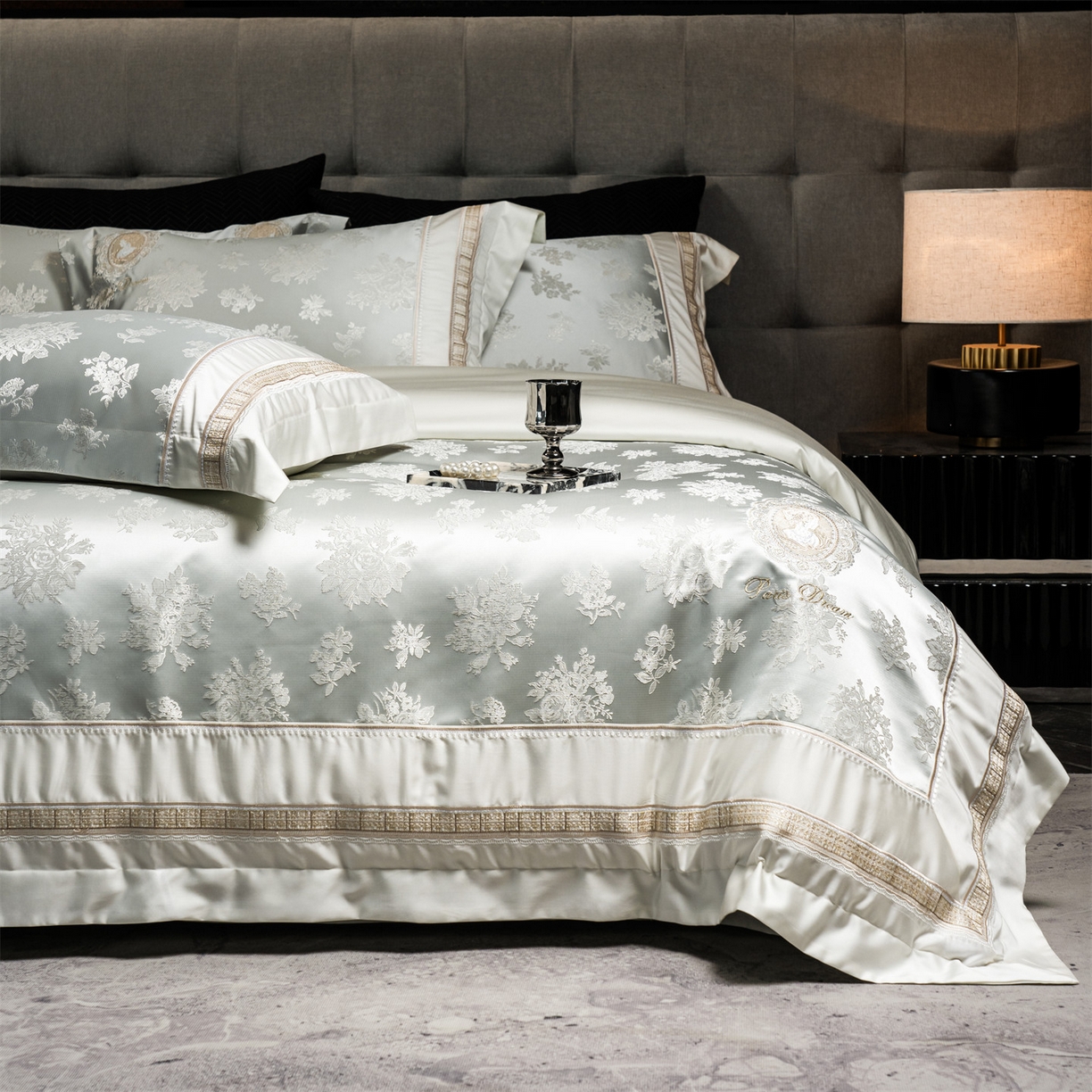 91家纺网 家纺一手货源 找家纺 鼎飞家纺 2026新款3D立体浮雕高精密长绒棉四件套--索菲尔系列 索菲尔-芙绿