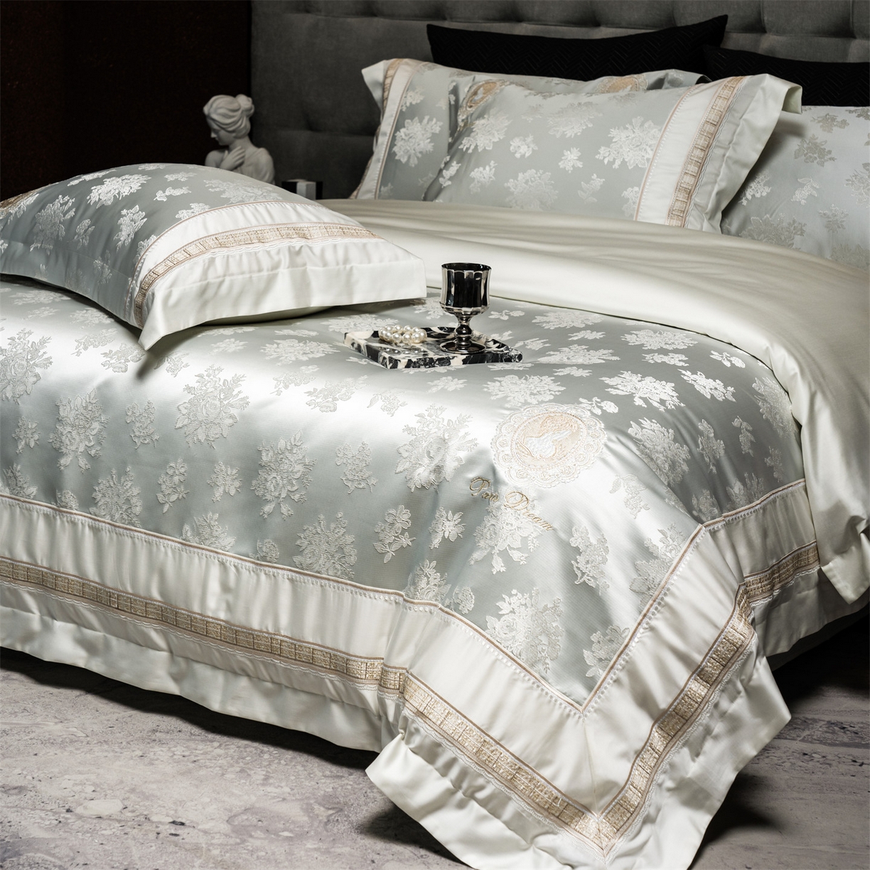 91家纺网 家纺一手货源 找家纺 鼎飞家纺 2026新款3D立体浮雕高精密长绒棉四件套--索菲尔系列 索菲尔-芙绿