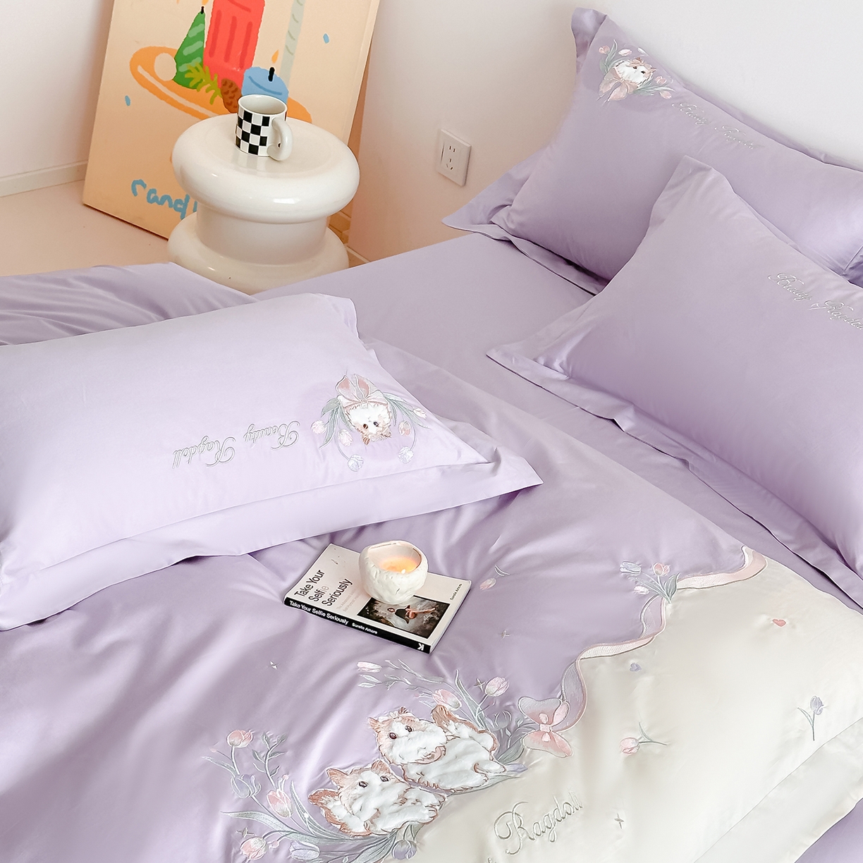 91家纺网 家纺一手货源 找家纺 置顶家纺 2026新款全棉刺绣系列四件套-布偶猫 布偶猫-香芋紫