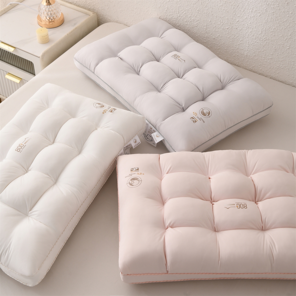 91家纺网 家纺一手货源 找家纺 仁宇枕业 2026新款800控温面包羽丝绒枕枕头枕芯 组合图仅供展示不可下单