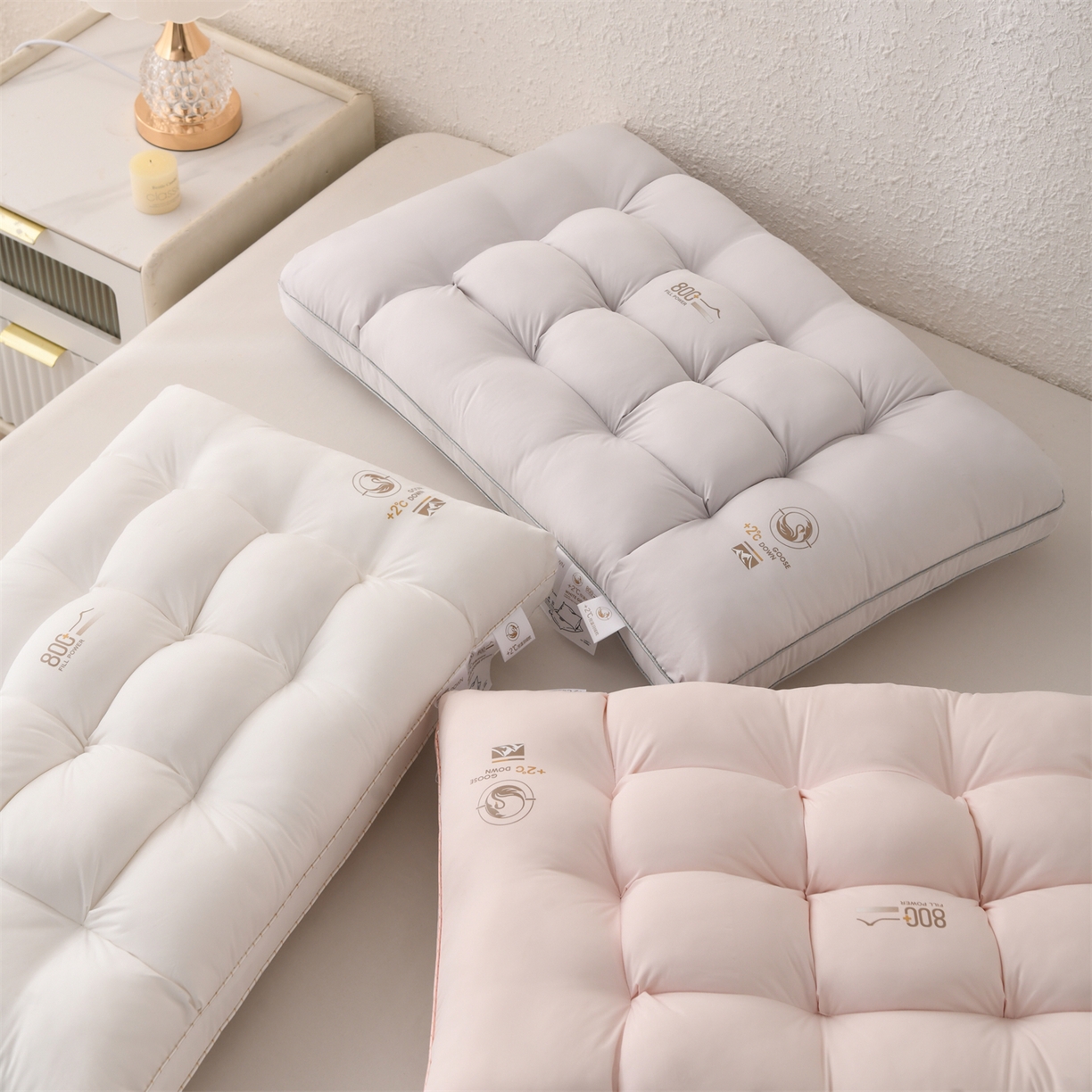 91家纺网 家纺一手货源 找家纺 仁宇枕业 2026新款800控温面包羽丝绒枕枕头枕芯 组合图仅供展示不可下单