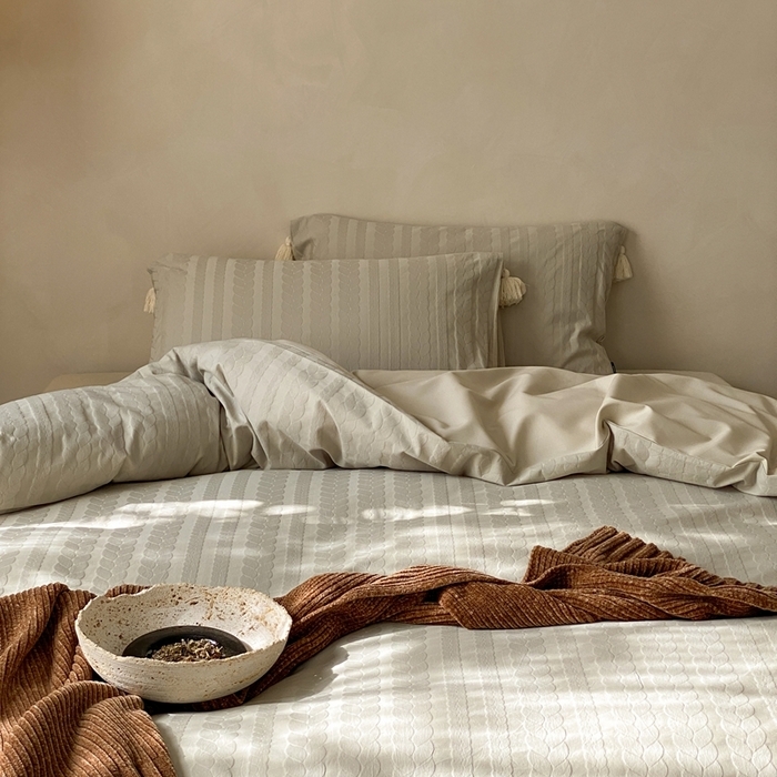 91家纺网 家纺一手货源 找家纺 （总）玉宇阁家居 2025新款色织空气全棉纯棉大提花磨毛四件套(流苏款)