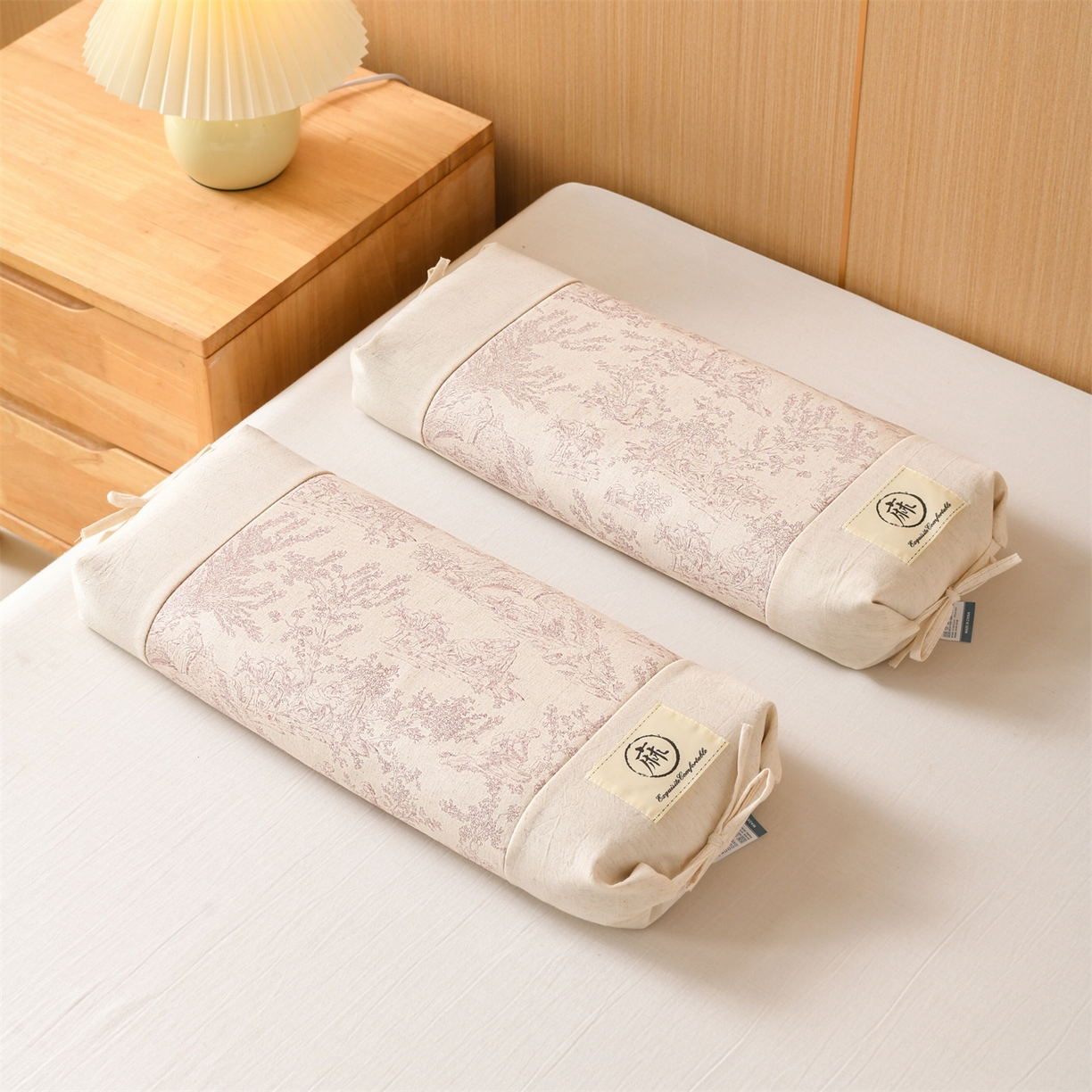 91家纺网 家纺一手货源 找家纺 仁宇枕业 2026新款棉麻古朴两用绑带款系列荞麦枕枕头枕芯 棉麻款两用系列荞麦枕-青花瓷红