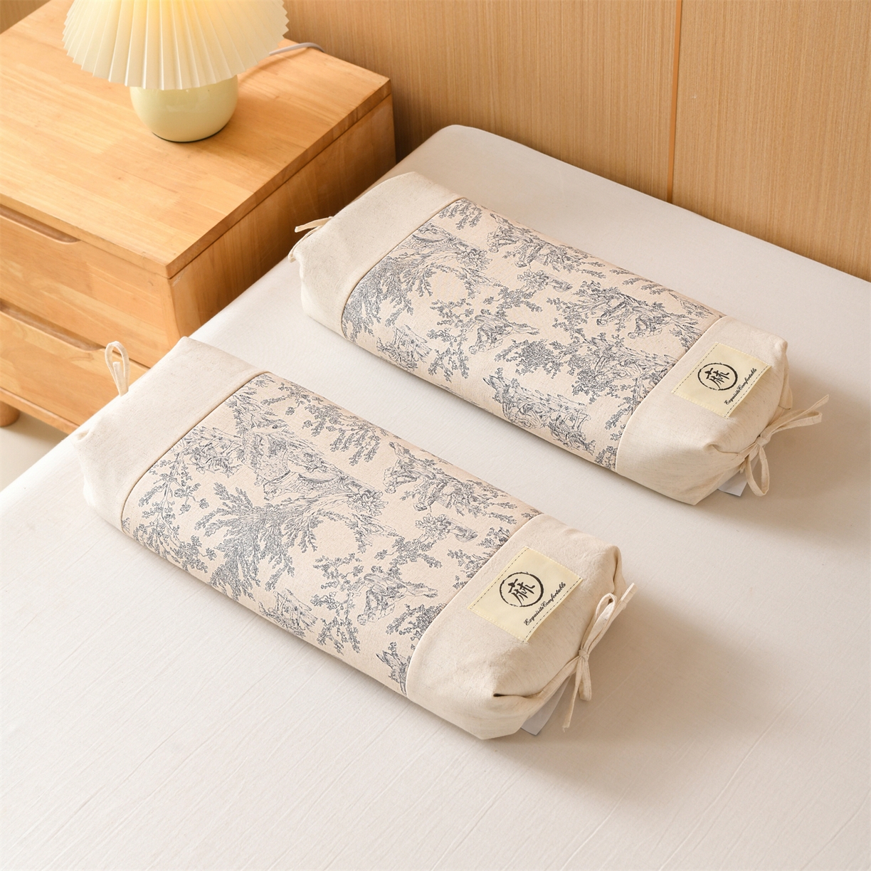 91家纺网 家纺一手货源 找家纺 仁宇枕业 2026新款棉麻古朴两用绑带款系列荞麦枕枕头枕芯 棉麻款两用绑带系列荞麦枕-青花瓷黑