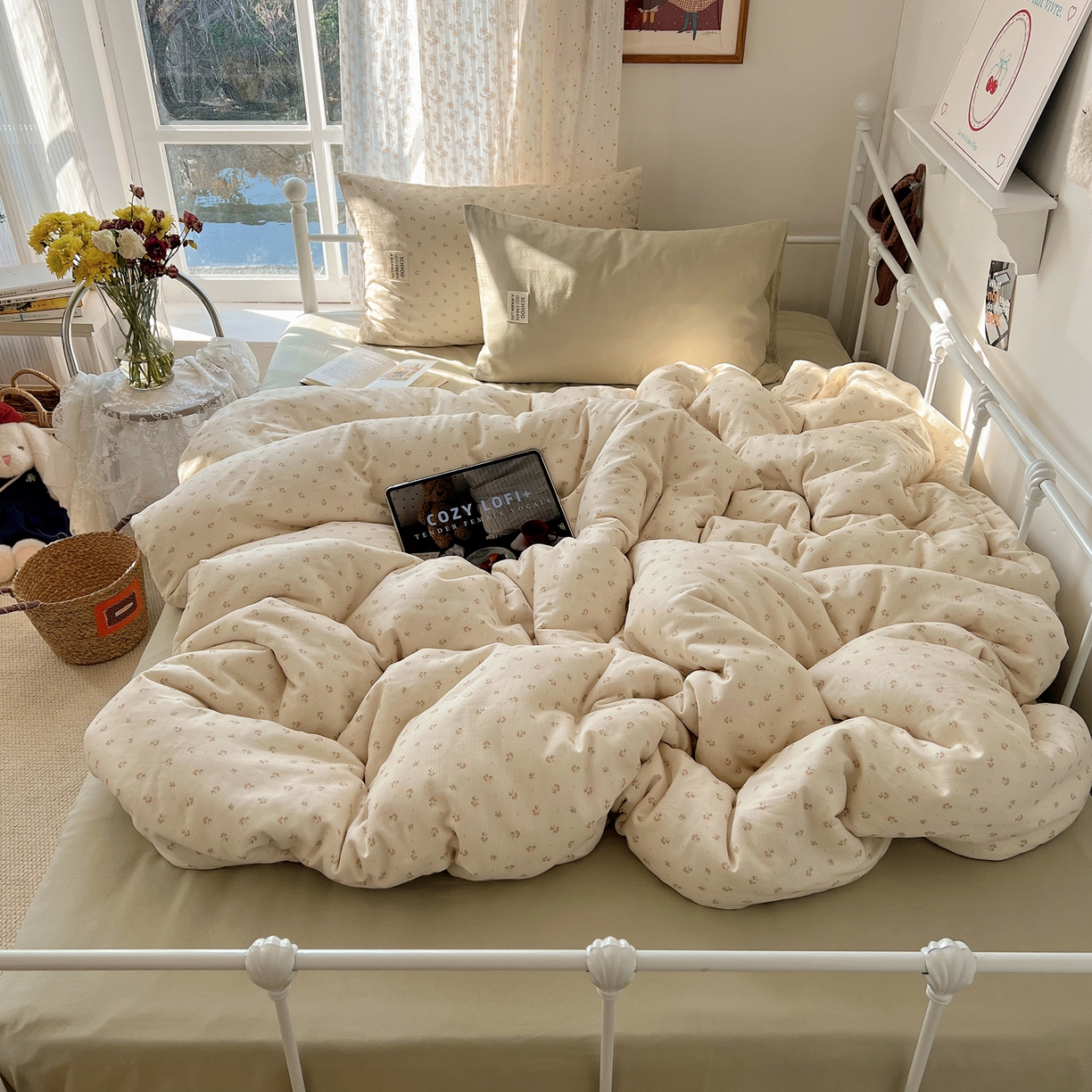 91家纺网 家纺一手货源 找家纺 六巷胡同 2026新款INS博主风混搭小碎花A类全棉双层纱四件套 双层纱-落日春颂