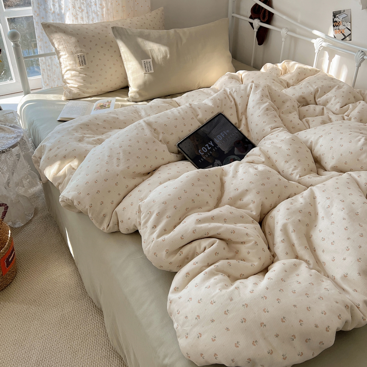 91家纺网 家纺一手货源 找家纺 六巷胡同 2026新款INS博主风混搭小碎花A类全棉双层纱四件套 双层纱-落日春颂