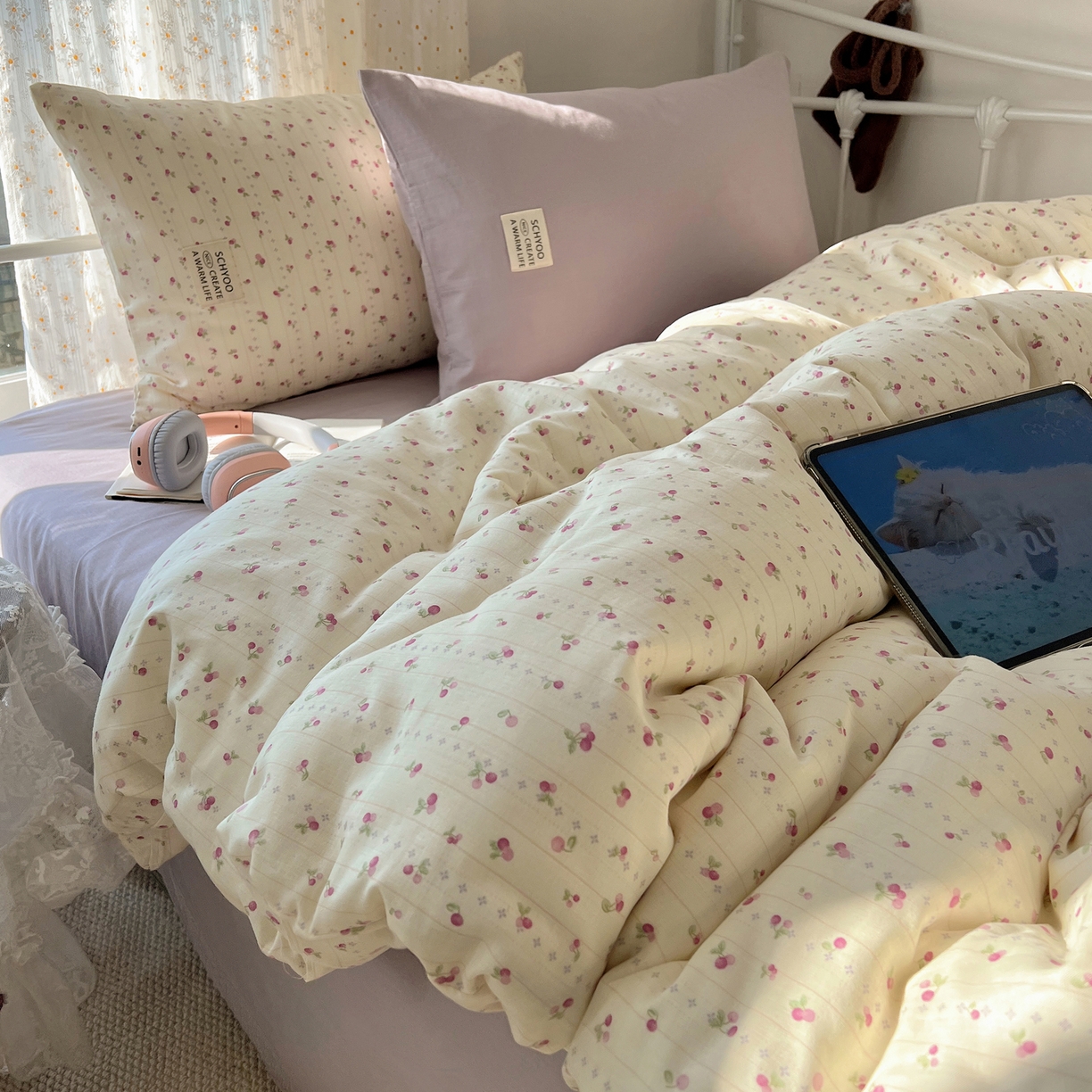 91家纺网 家纺一手货源 找家纺 六巷胡同 2026新款INS博主风混搭小碎花A类全棉双层纱四件套 双层纱-花漾雪姬