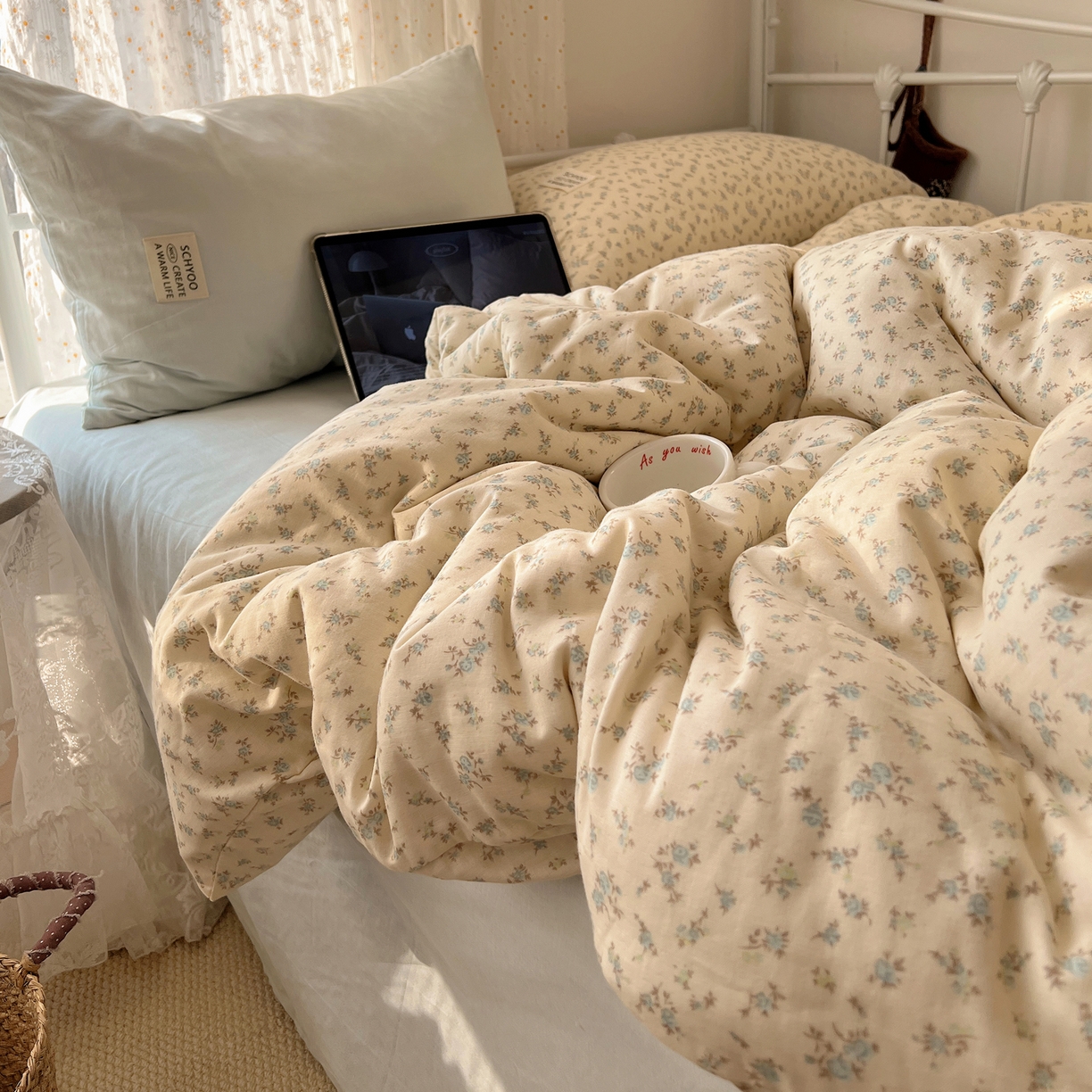 91家纺网 家纺一手货源 找家纺 六巷胡同 2026新款INS博主风混搭小碎花A类全棉双层纱四件套 双层纱-山野物语