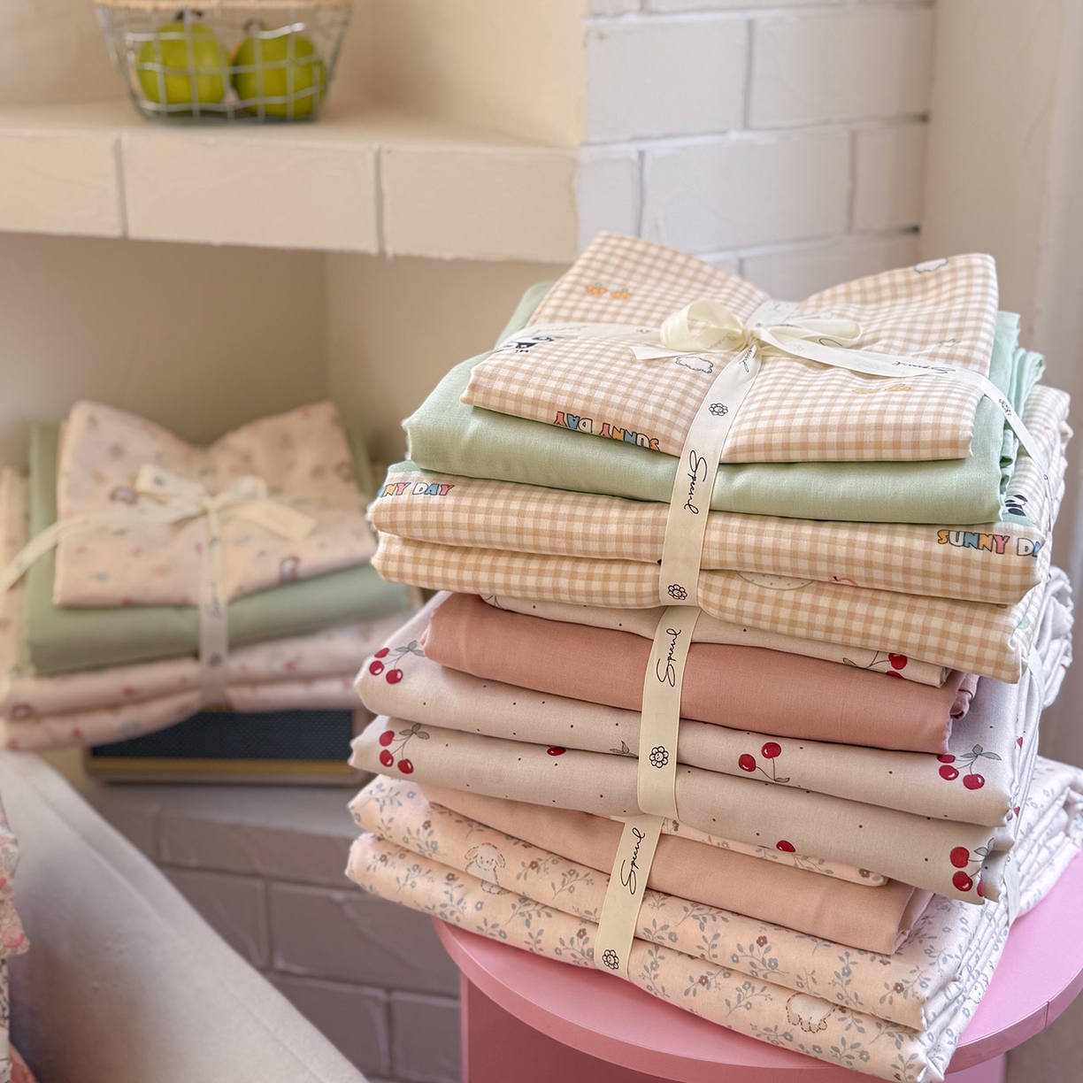 91家纺网 家纺一手货源 找家纺 麦伦家居 2026年春夏新款全棉纯棉有氧双层纱印花四件套-第二波 组合图仅供展示-不可下单