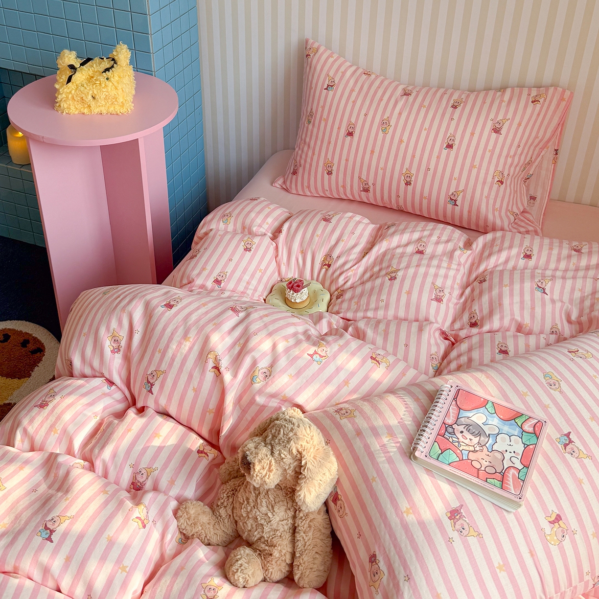 91家纺网 家纺一手货源 找家纺 麦伦家居 2026年春夏新款全棉纯棉有氧双层纱印花四件套-第二波 萌星粉