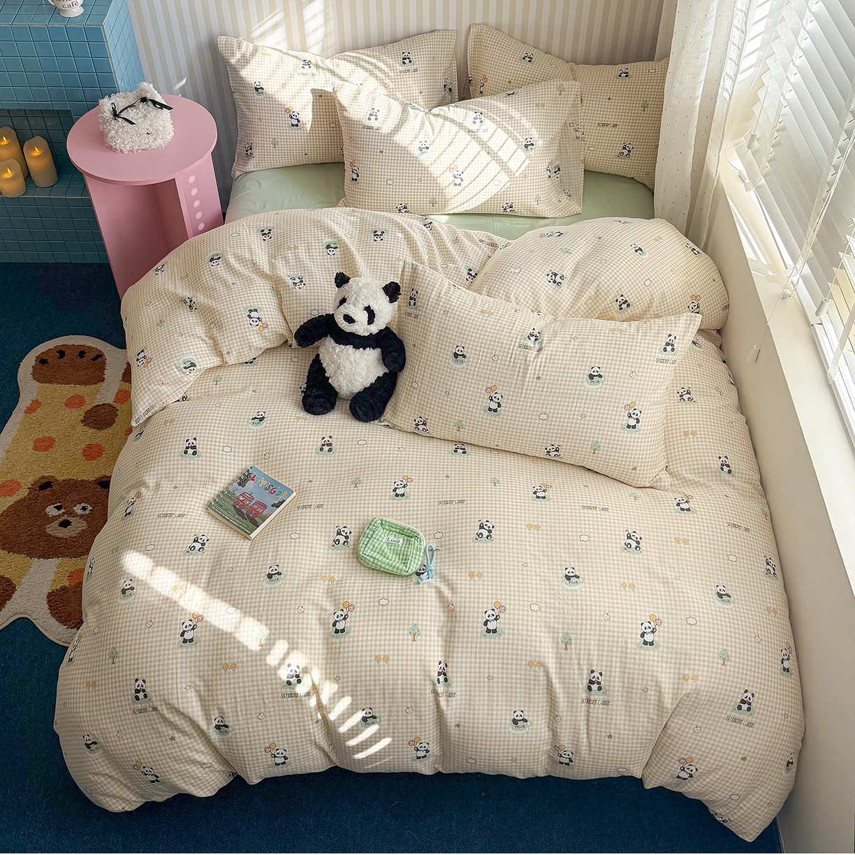 91家纺网 家纺一手货源 找家纺 麦伦家居 2026年春夏新款全棉纯棉有氧双层纱印花四件套-第二波 俏皮熊猫