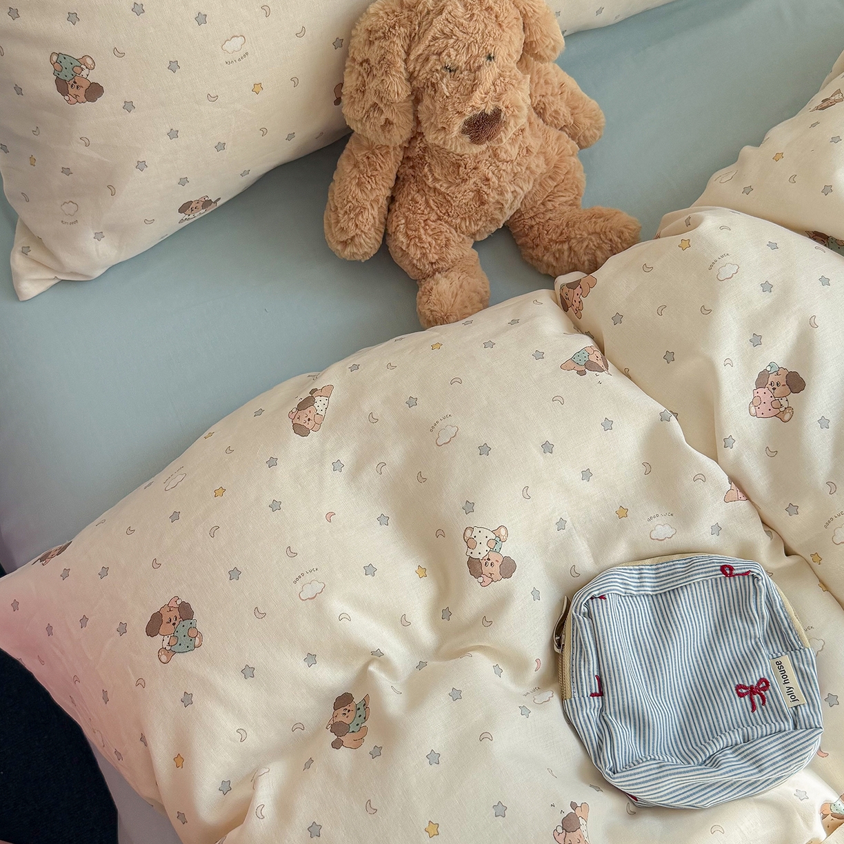 91家纺网 家纺一手货源 找家纺 麦伦家居 2026年春夏新款全棉纯棉有氧双层纱印花四件套-第二波 甜梦汪汪