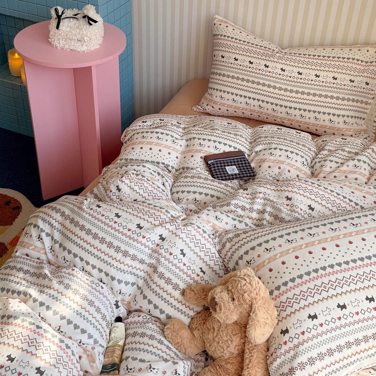 91家纺网 家纺一手货源 找家纺 麦伦家居 2026年春夏新款全棉纯棉有氧双层纱印花四件套-第二波 心动狗狗