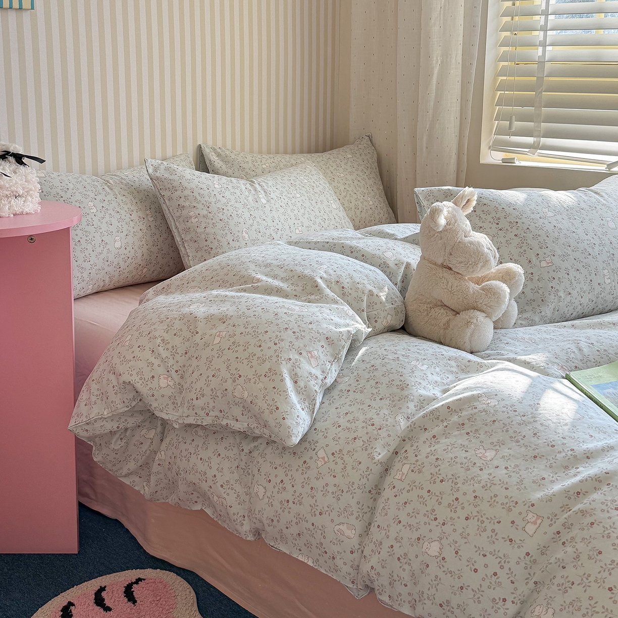 91家纺网 家纺一手货源 找家纺 麦伦家居 2026年春夏新款全棉纯棉有氧双层纱印花四件套-第二波 云锦兔-蓝