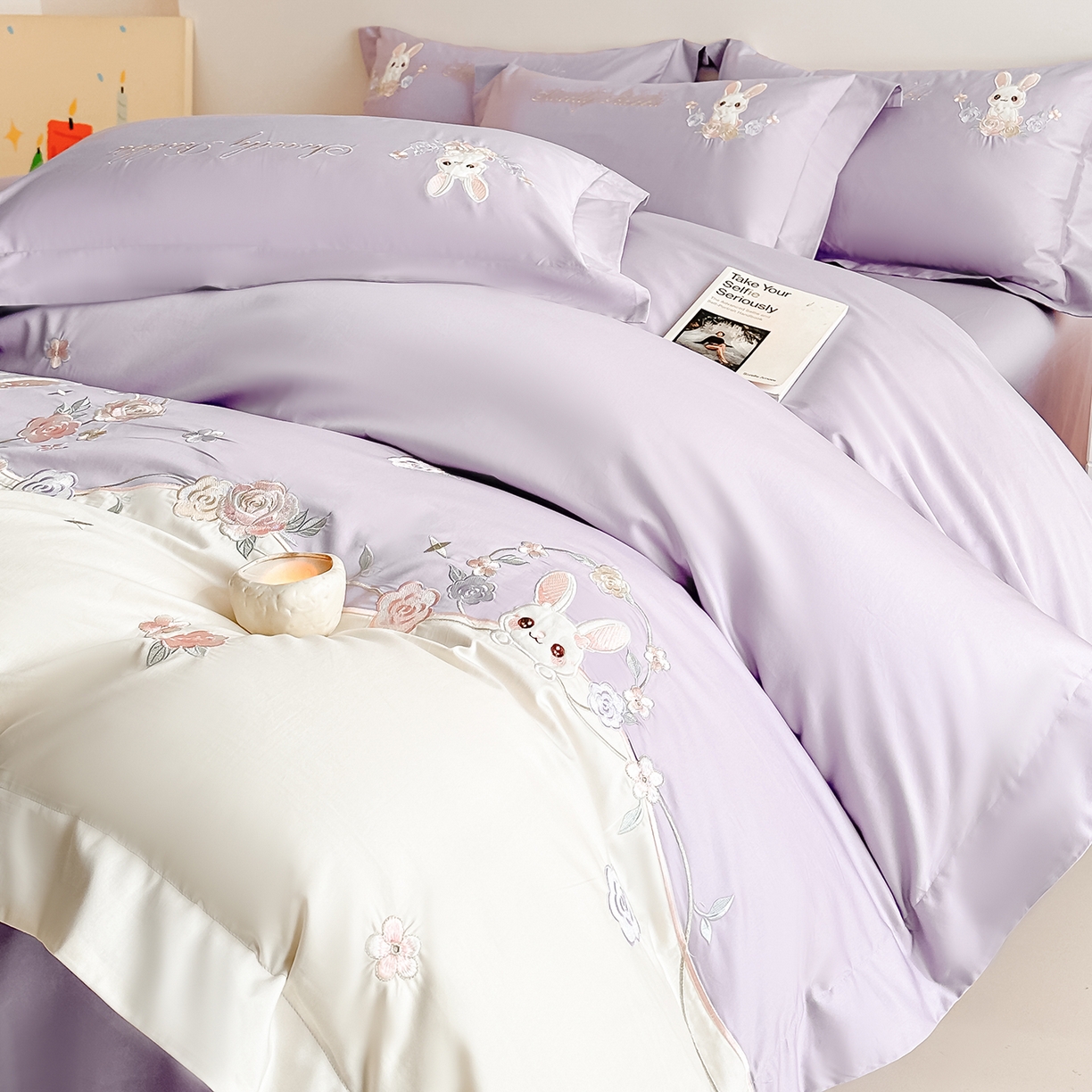 91家纺网 家纺一手货源 找家纺 置顶家纺 2026新款比心兔系列全棉长绒棉拼接绣花四件套 比心兔-香芋紫