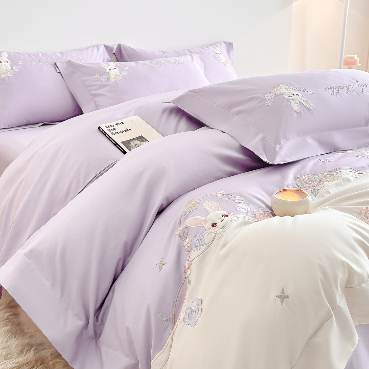 91家纺网 家纺一手货源 找家纺 置顶家纺 2026新款比心兔系列全棉长绒棉拼接绣花四件套 比心兔-香芋紫