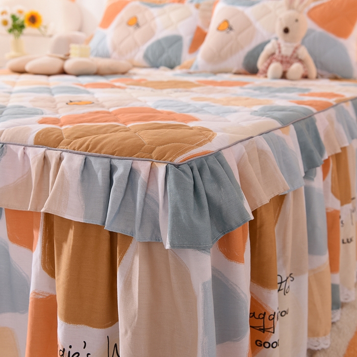 91家纺网 家纺一手货源 找家纺 美达2025全棉蕾丝小花边夹棉单床裙 雨花石