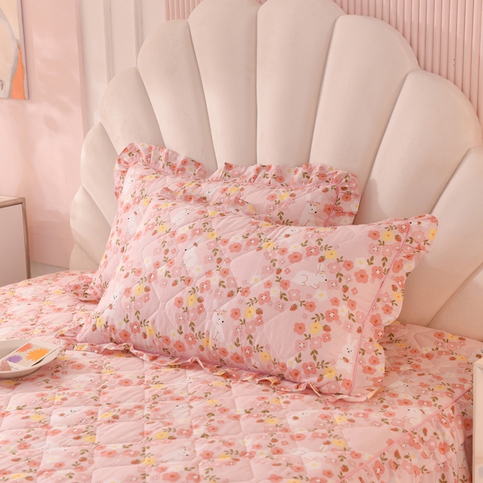 91家纺网 家纺一手货源 找家纺 美达2025全棉蕾丝小花边夹棉单床裙 米菲兔