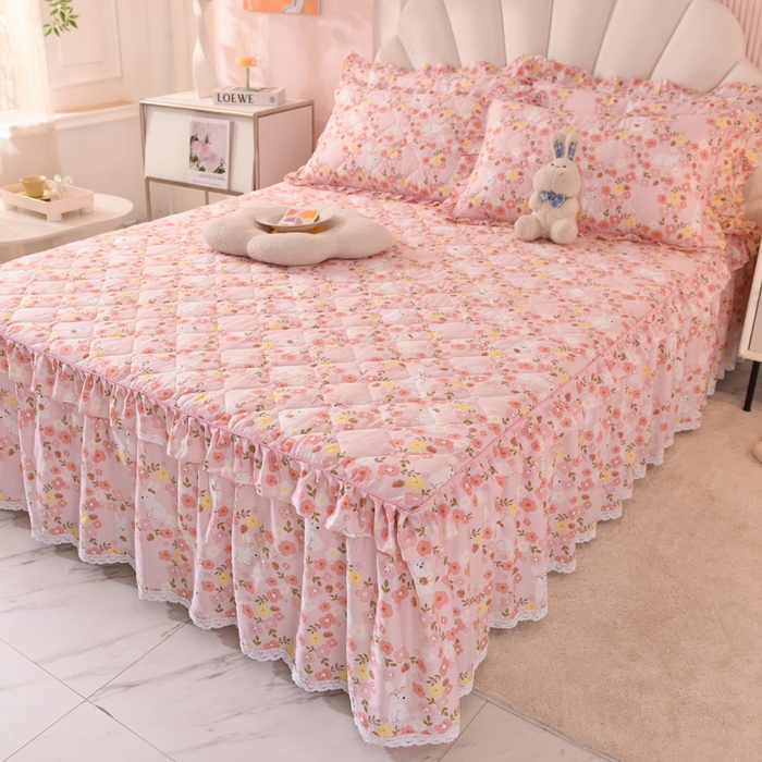 91家纺网 家纺一手货源 找家纺 美达2025全棉蕾丝小花边夹棉单床裙 米菲兔