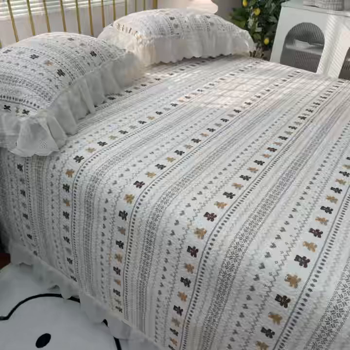 91家纺网 家纺一手货源 找家纺 （总）暖居 2026新款大尺寸双层纱高温砂洗245X265床盖三件套